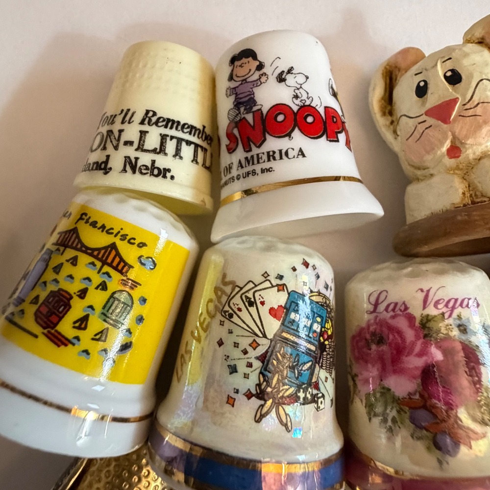 Vintage Thimble Collection Snoopy Las Vegas Alaska Brass Pewter Metal Lot of 16 - Picture 2 of 11
